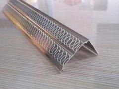 鋁邊角廠家 供應河北有品質的鋁邊角 文安縣柯瑞裝飾材料廠 烤漆三角龍骨,不銹鋼三角龍骨,鋁